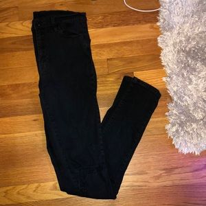 BDG rip knee black skinny jeans sz 27W